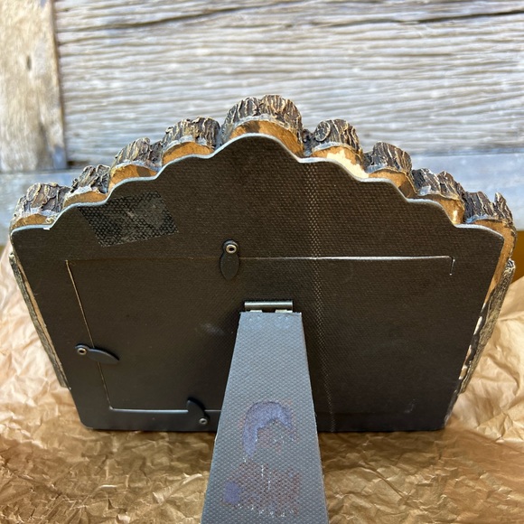 New Black Bear with Red Scarf Picture Frame 6x4” - Picture 3 of 4